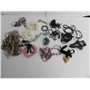 Image 1 : BAG OF COSTUME JEWELLERY LOT 8