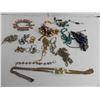 Image 1 : BAG OF COSTUME JEWELLERY LOT 12