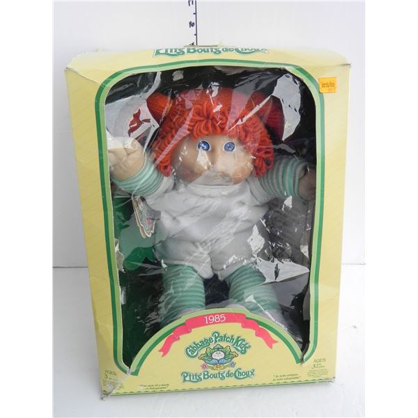 COLECO 1985 ORIGINAL CABBAGE PATCH DOLL IN PACKAGE RED HAIR