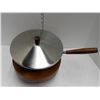 Image 2 : MCM WOODEN TABLE TRIVET WITH ALUMINUM WOODEN HANDLE POT