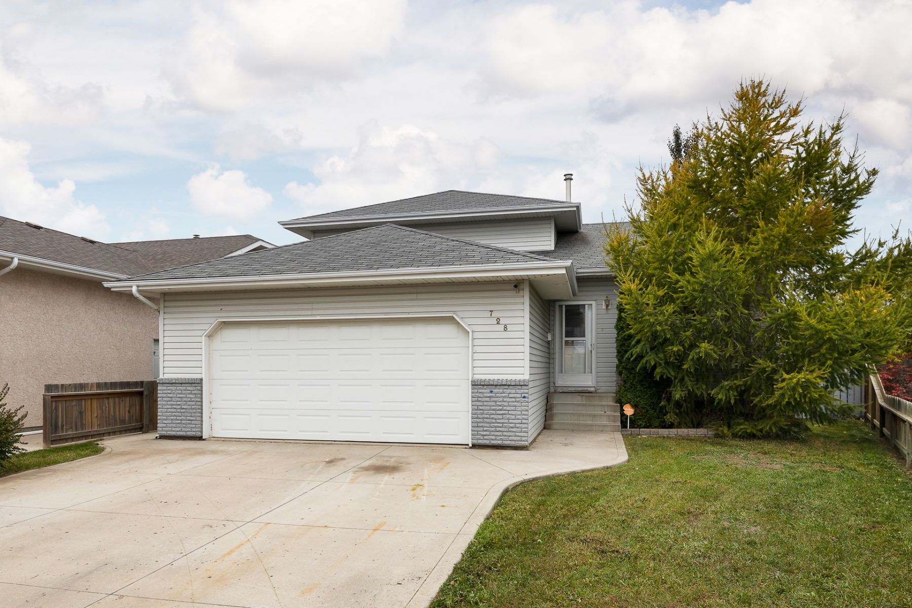 728 Murray Crescent Warman ,Saskatchewan Timed Online Real Estate