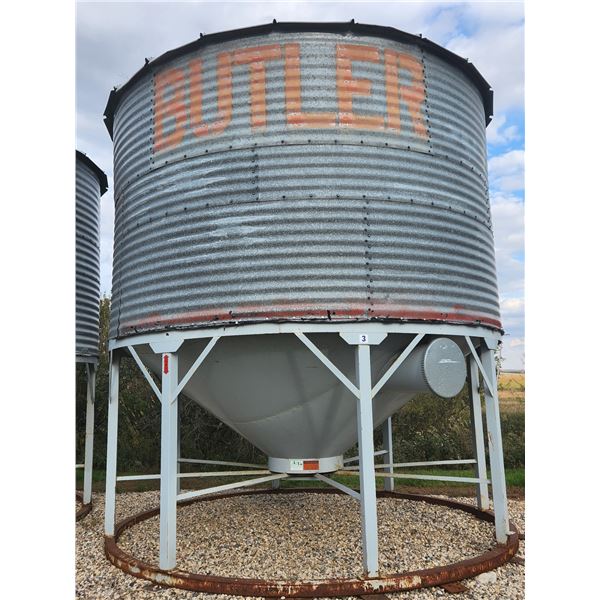 Hopper Grain Bin Approx 1500 Bushel Located at Allan, SK