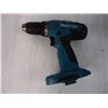 Image 2 : Makita 18V Cordless Drill-working