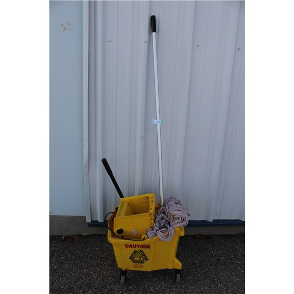 ** Wheeled Plastic Commercial Bucket with Ringer and Mop
