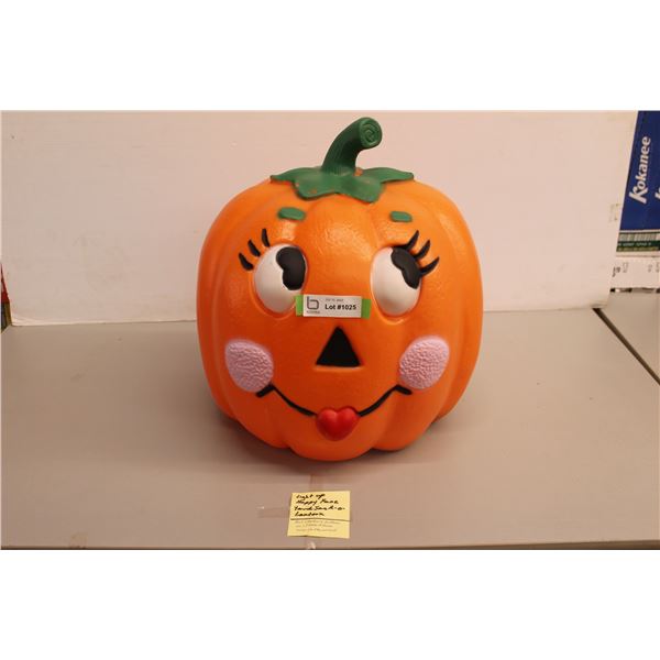 * Light Up Happy Face Yard Jack-o'-Lantern - Some Paint Missing, Untested
