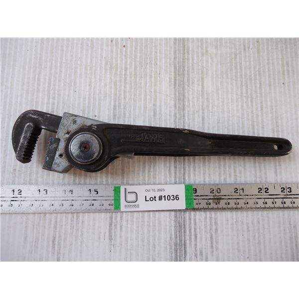Power Jaws 10 inch Ratcheting Adjustable Pipe Wrench