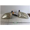 Image 1 : Sienna headlamps left and rightsudesforulyears 1998 to 2003 + a side signal light marker