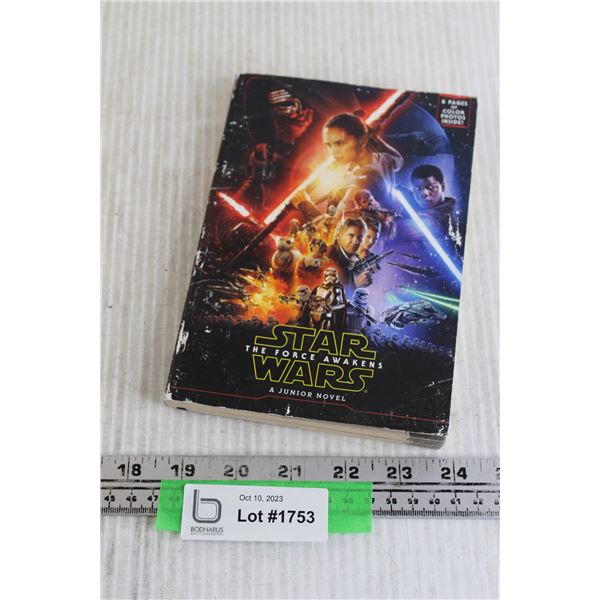 Star Wars: The Force Awakens: A Junior Novel