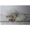 Image 1 : Paper Doilies, Clock, Misc.