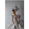 Image 2 : Vintage Musical Bride Doll