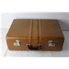 Image 4 : Vintage Travelgard Suitcase