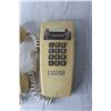Image 2 : Vintage Wall Phone