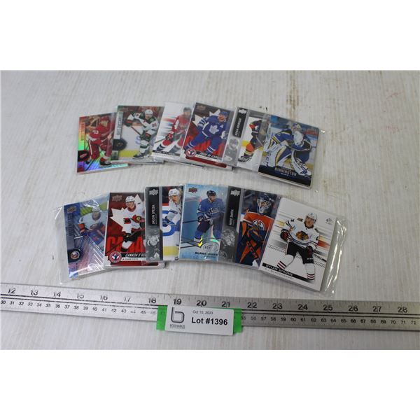 (12) Pks. of Upper Deck Hockey Cards