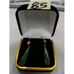 Pair of jade tear drop earrings - (74)