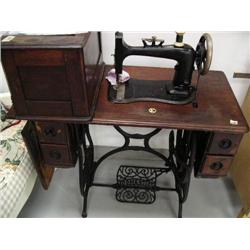 Sewing Machine domestic treddle 4 dwrs (47)