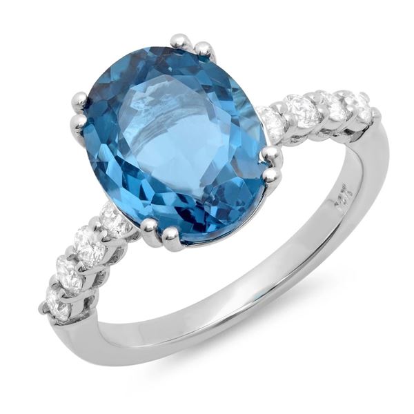 4.92ct Blue Topaz 14 K White  Gold Ring