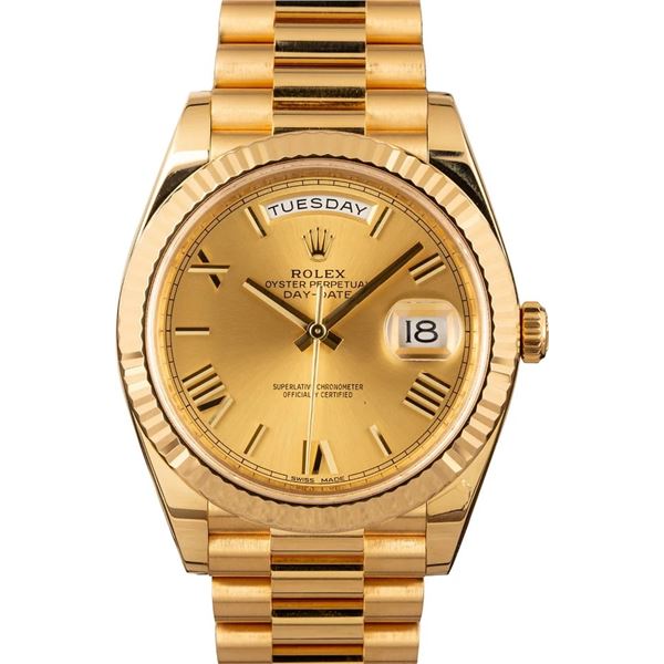 Pre-owned Rolex President Day-Date II - 228238