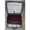 Image 2 : VINTAGE ESTATE MULTIPIECE LUGGAGE SET