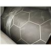 Image 1 : GREY HEXAGON PATTERNED LINO. 144 LINEAR FT X 12'. APPROX 1728 SQ FT