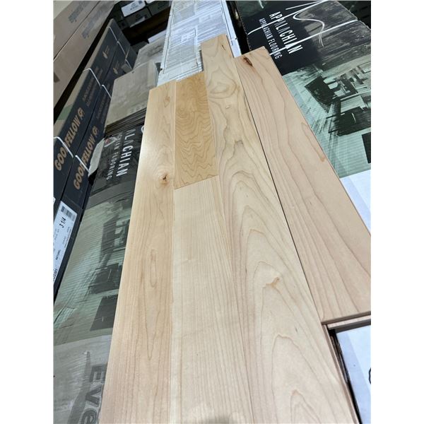 APPALACHIAN FLOORING HIGH QUALITY SOLID PREFINISHED HARDWOOD FLOORING. 3 1/4" NATURAL MAPLE. RANDOM