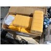 Image 1 : BOX OF GROUT SPONGES (32 PCS)