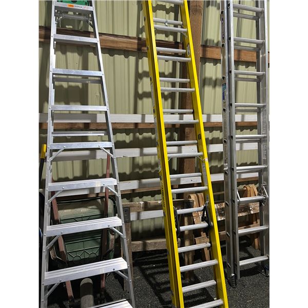 FEATHERLITE EXTENSION LADDER. 20'