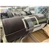 Image 2 : PART ROLL OF CARPET RUNNER 26" WIDE