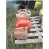 Image 2 : 4 jerry cans