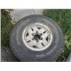 Image 2 : 3x 6-bolt rims and tires - 31x10.50R15LT, 2x BF Goodrich, 1x Dunlop