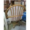 Image 4 : wooden whicker chair - swivels