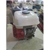 Image 6 : Honda 5.5HP GX160 gas engine - has compression