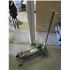Image 1 : heavy duty floor jack