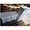 Image 7 : White dresser and matching night stands BEAUTIFUL SET