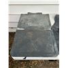 Image 4 : 264: Set of Husky/GM floor mats