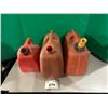 Image 2 : 274: Lot of gas cans