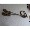 Image 1 : steel cable with hooks for hoisting
