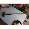 Image 1 : sledge hammer