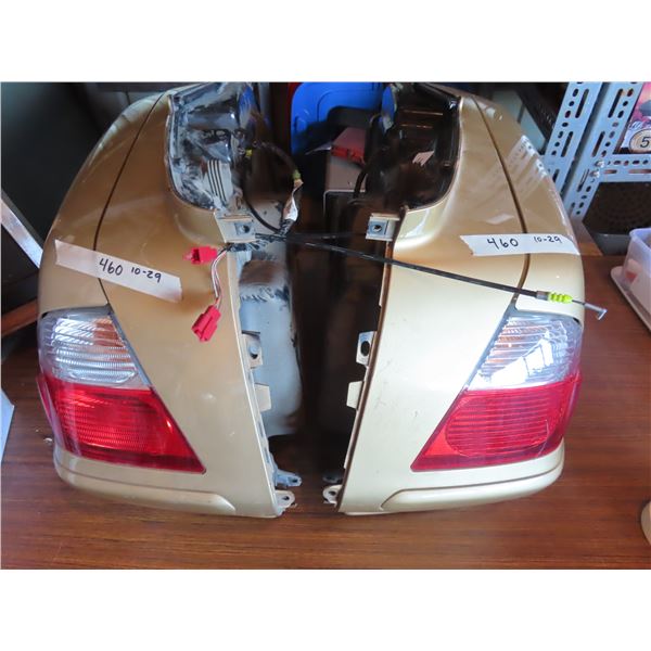 Honda goldwing saddlebag set GL 800 like new