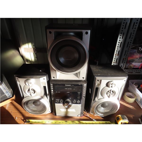 panasonic 5 disc stereo w/sub whoofer