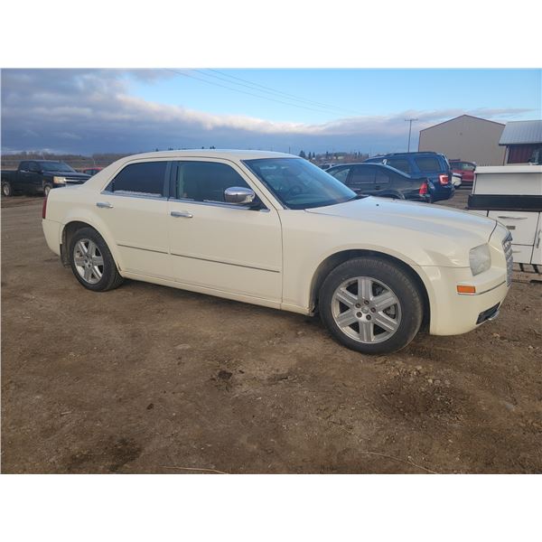 2005 Chrysler 300 Touring AWD 2C3JK53G35H689379