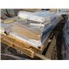 Image 5 : pallet with misc laminate flooring