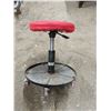Image 2 : adjustable mechanics stool