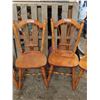 Image 5 : Set of 4 wooden kitchen chairs