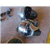 Image 4 : 3 fishing reels and fishing line