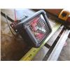 Image 3 : 2 - 4 1/4 x 3 1/4 utility flood light
