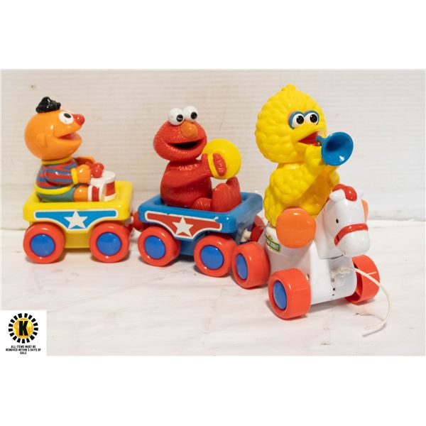 VINTAGE SESAME STREET BAND PARADE TRAIN