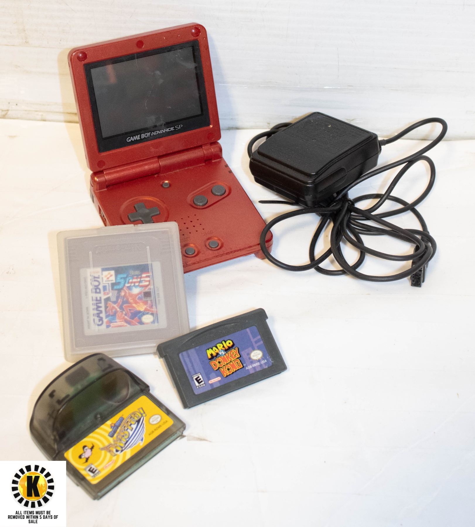 FLAT WITH RED NINTENDO GAMEBOY ADVANCE SP