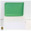 Image 1 : 12PK GREEN PLASTIC ROLLING TRAYS