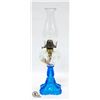 Image 1 : QUEEN MARY COAL OIL LAMP BLUE BASE W/GLOBE