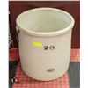 Image 1 : 20 GALLON MEDALTA CROCK WITH HANDLES